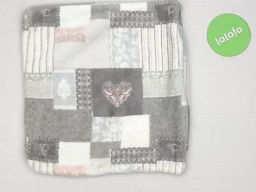 tanie remonty: Przytulny koc z designem patchwork, idealny do dodania ciepła i stylu — 3
