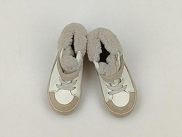 Buty sportowe Zara, 25, Używany