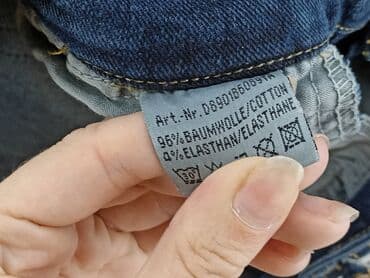 volcom t shirty: 3/4 Trousers for women, size S (EU 36) — 5