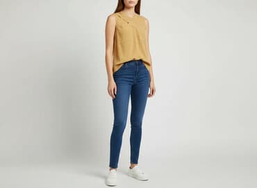 żółte bluzki mohito: Mohito, Women's blouse, size XS — 1