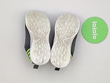 Dziecięce obuwie: Buty sportowe 32, Używany — 3
