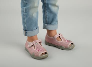 czerwone sandaly ccc: Slippers Befando, 21, Used — 1