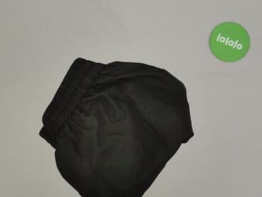 krótkie spodenki i czarne adidasy: Shorts for women, size L — 5