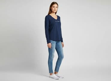 biała jedwabna bluzka damska: Bluza damska
, rozmiar M — 6