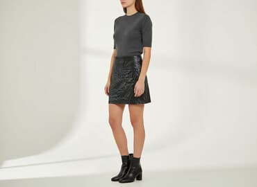 spódnice woskowana czarne: Spódnica damska, rozmiar S — 1