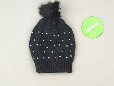 Hats and caps: Cap, Female, condition - Good — 3