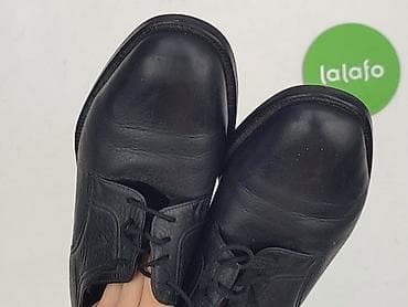 Mens: Shoes for men, size 41 — 8