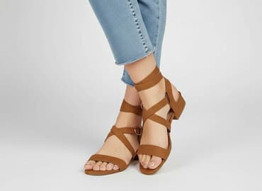 sandały drewniaki lasocki: New Look, Sandały damskie, rozmiar 39 — 1