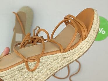 czarne sandały na koturnie born2be: Queen Vivi, Sandały damskie, rozmiar 38 — 7