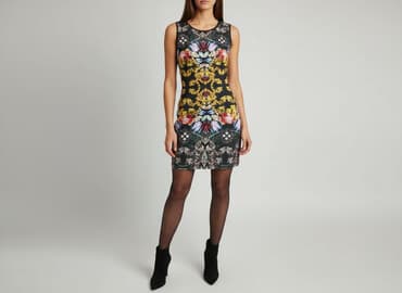 clow sukienki: Sukienka damska, rozmiar M — 1