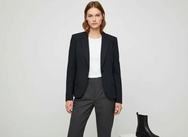 czarne t shirty i marynarka: Yessica, Women's blazer, size S — 1