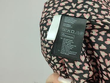 top dekolt serce: Kamizelka, H&M, 13 lat, 152-158 cm, stan - Idealny — 5