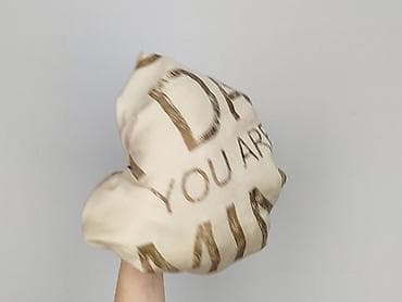 marka f: Bershka, Bluzka damska, rozmiar M — 9
