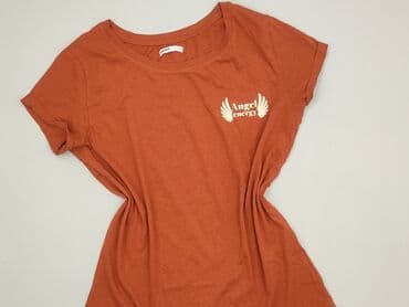 t shirty z czerwonem napisem: Cropp, Women`s T-shirt, size L (EU 40) — 1