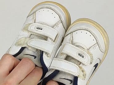 h m torebka: Buciki niemowlęce, Nike, 19, stan - Bardzo dobry — 5