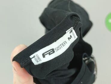 koszulka z dekoltem w serce: FB Sister, T-shirt damski, M — 4