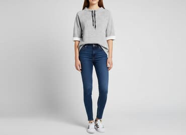 bluzy damskie z fajnymi napisami: Bluza damska
, rozmiar S — 1