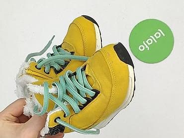 skarpety z separatorami: Buciki niemowlęce, Reserved, 22, stan - Idealny — 5