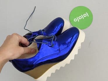 ccc srebrne sandały na obcasie: Półbuty damskie, rozmiar 39 — 6