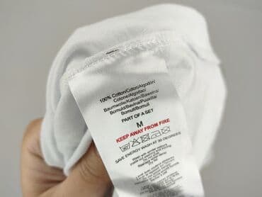 koszulki z 8 gwiazdkami: T-shirt damski, rozmiar M — 5