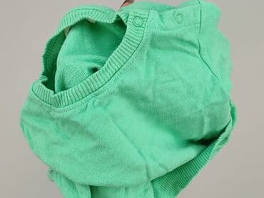 krótkie spodenki niemowlęce 74: Sweatshirt, Sinsay, 3-6 months, condition - Good — 6