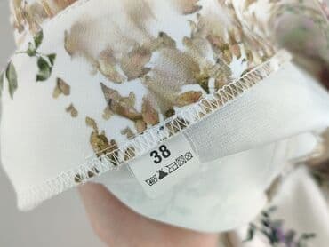 bluzka damska z kwiatem: Bluzka damska, rozmiar M — 4