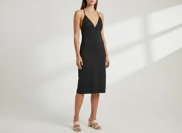 czarne sukienki na wesele dla puszystych: Sukienka damska, rozmiar S — 7