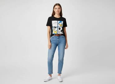 Vogue, Футболка жіноча, розмір M на lalafo.pl Vogue, Футболка жіноча, розмір M