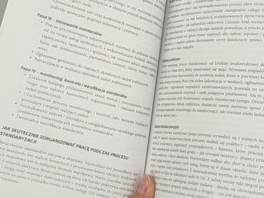 Książki: Książka, gatunek - Edukacyjna, stan - Idealny — 3