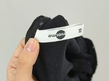 czarne t shirty damskie w serek: T-shirt damski, rozmiar XS — 4