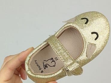 swiecaca sukienka dla dziewczynki: Buciki niemowlęce, 20, stan - Idealny — 5