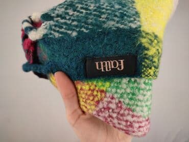 h: Scarf, Female, condition - Very good — 4