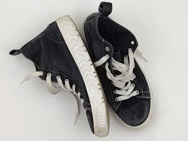 Trainers for men, size 39