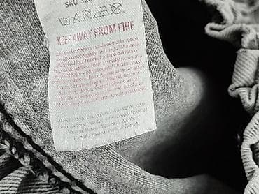 dzwony pull and bear: Spodnie jeansowe, Destination, 11 lat, 146, stan - Bardzo dobry — 5