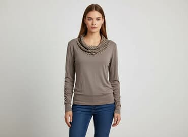 bluzki ze spódnicą: Жіноча блуза, розмір S на lalafo.pl — 1 bluzki ze spódnicą: Жіноча блуза, розмір S — 1