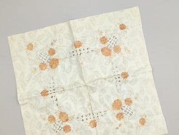 trzymacz koszuli: Serwetka 62 x 62, kolor - Beżowy, stan - Bardzo dobry — 1