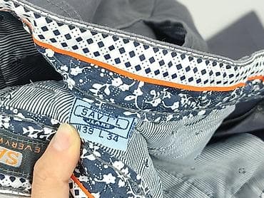 undershirt h: Chinosy dla mężczyzn, rozmiar XL — 5