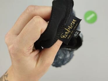 aplikacje z ubraniami: Top damski, rozmiar M — 4