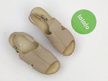 ccc kozaki beżowe: Sandały damskie, 36 — 2