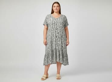 Women`s dress, size 6XL