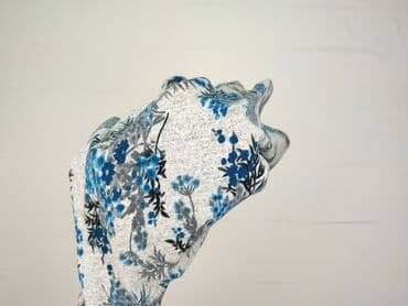 bluzki z długim rękawem i dekoltem: Women's blouse, size M — 6