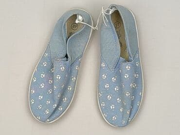 lekkie buty dziecięce: Tramps 27, Used — 1