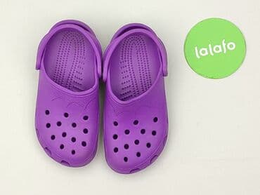 sandały zakryte pięty i palce: Klapki Crocs, 15 i mniejsze, Używany — 2