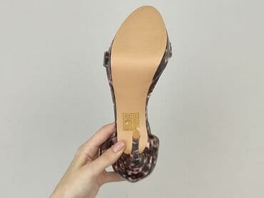 ccc srebrne sandały na obcasie: Sandały damskie, rozmiar 39 — 6