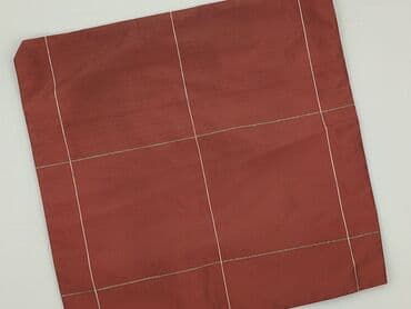 Poszewki: Pillowcase, 40 x 40, kolor - Bordowy, stan - Idealny