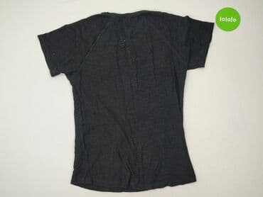 ubrania review: Review, Women`s T-shirt, size XS — 4
