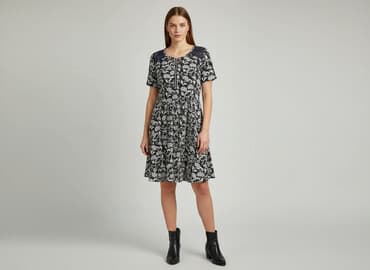 sukienki xxl na lato: Sukienka damska, rozmiar M — 8