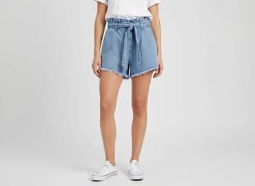 krótkie spodenki z wysokim stanem: FB Sister, Szorty damskie, rozmiar M — 6