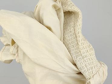 Жіночий одяг: Boohoo, Жіноча блуза, розмір 4XL — 6