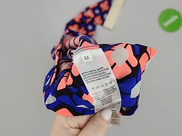 Sukienki: Sukienka damska, rozmiar M — 4